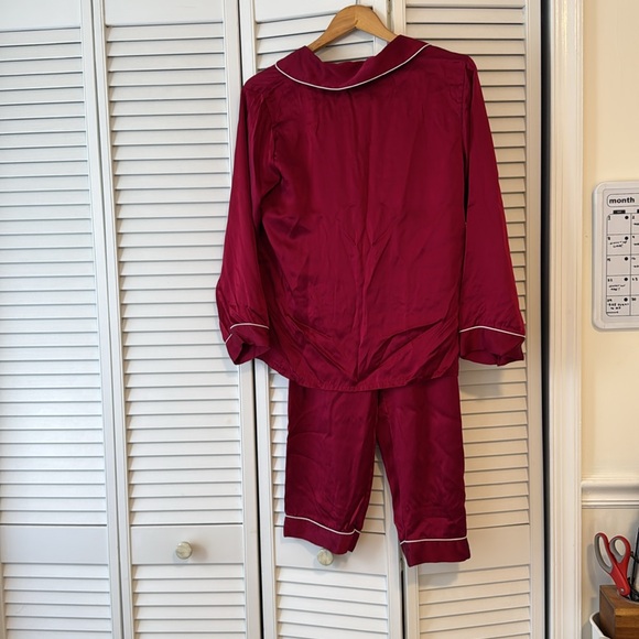 Deep red 100% silk PJ set! - Picture 3 of 5